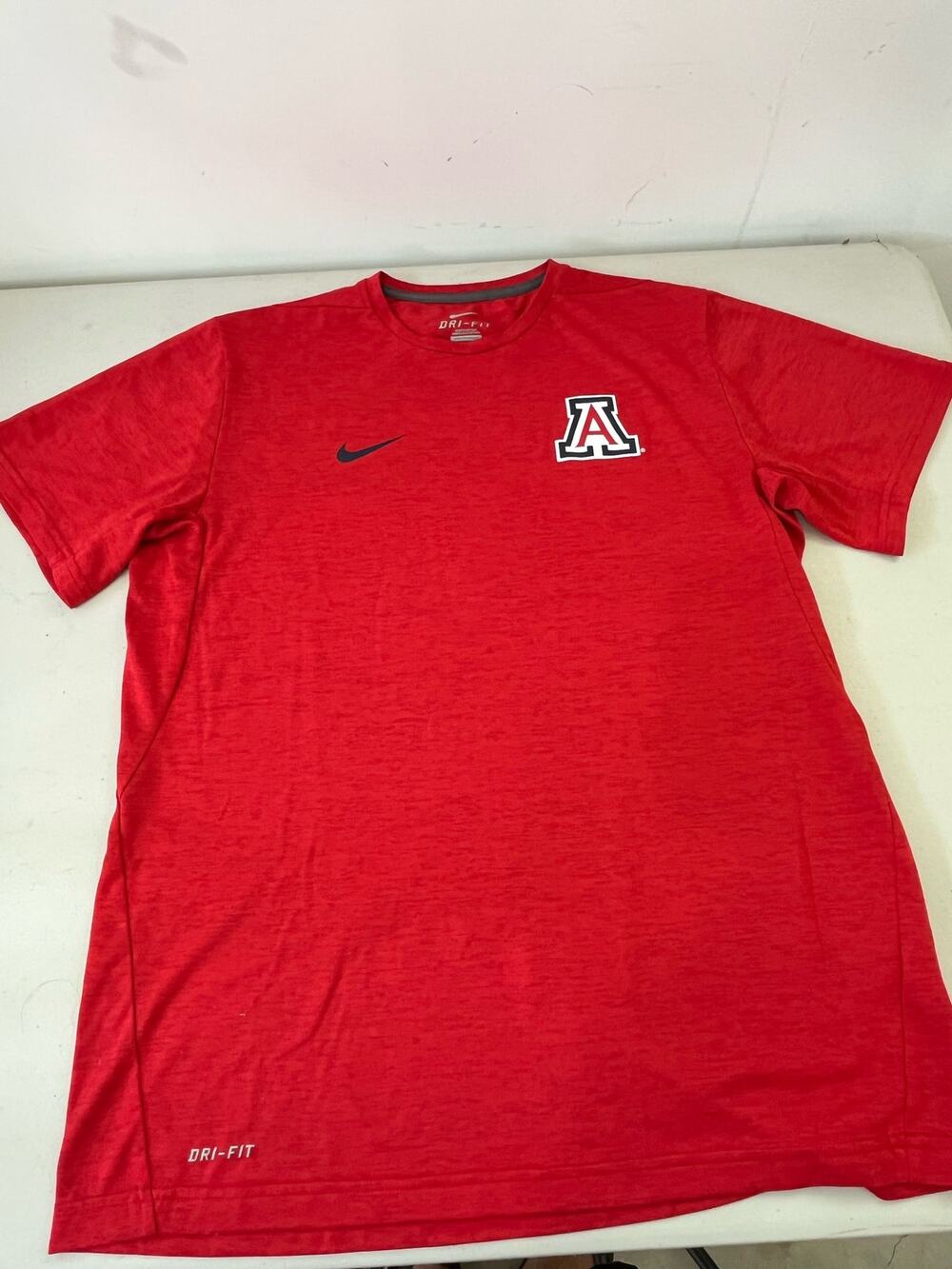 Nike Men's Adult Sz Large Tee Shirt University of Arizona
